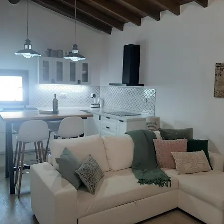 Aura Villa *