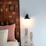 Aura *
