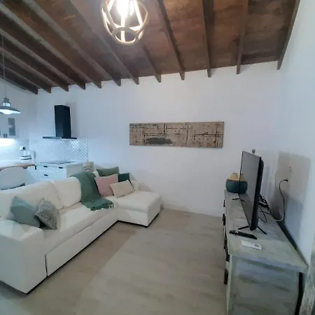 Villa Aura