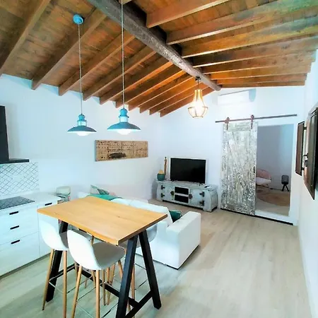 Aura Villa *