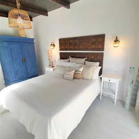 Aura Villa *